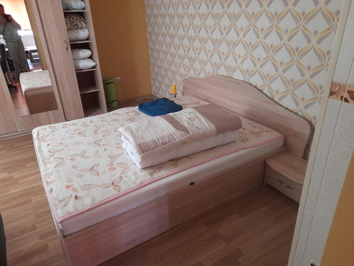 Quiet Summer Apartment Aucugals Buitenkant foto