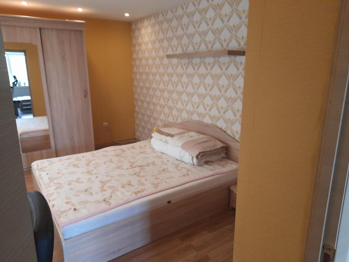 Quiet Summer Apartment Aucugals Buitenkant foto
